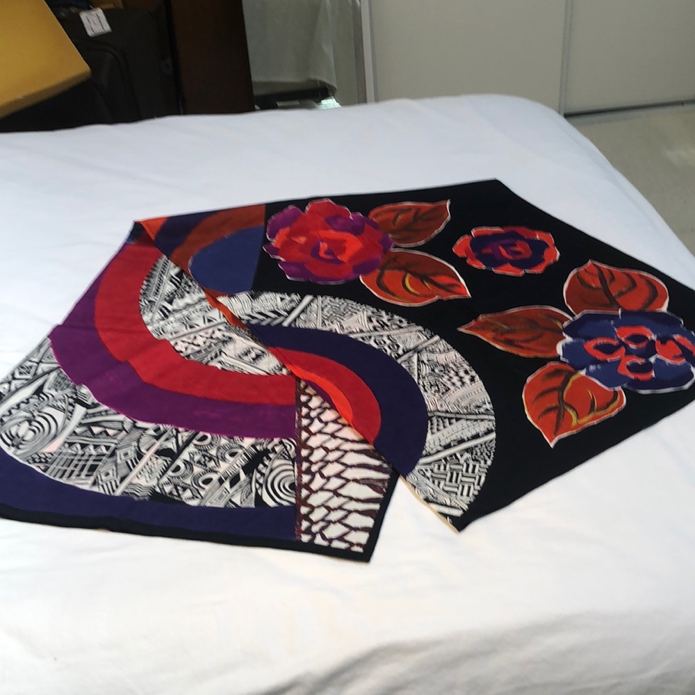 Gianni Versace cotton woman’s long scarves/ wraps